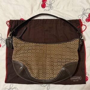 Vintage Coach Small Brown Shoulder Hobo Bag
Coach 6026 Rare With Dust bag